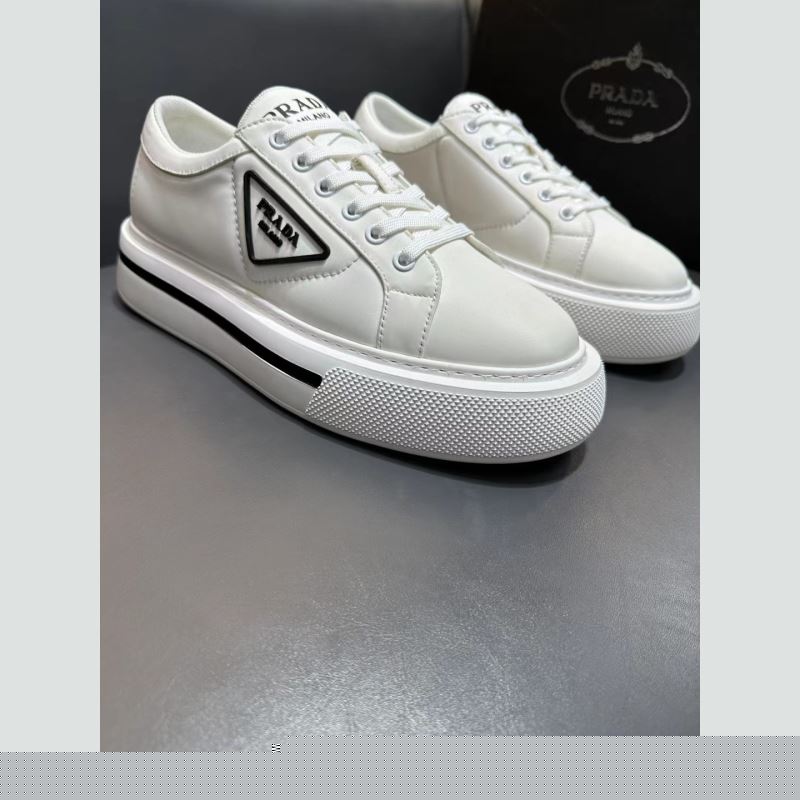 Pra*a sneakers